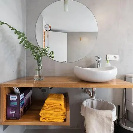 Loft In 公寓