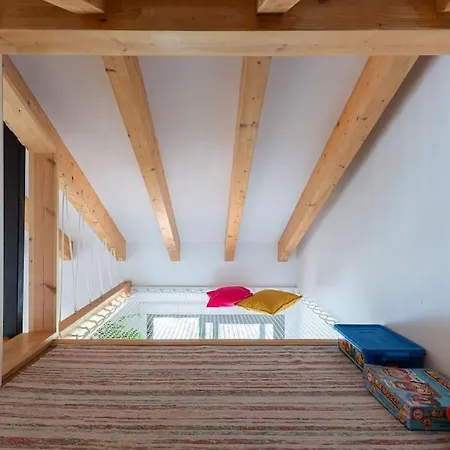 Loft In *